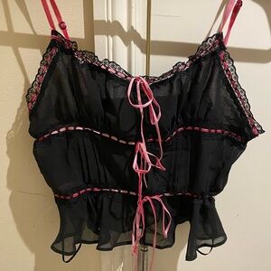 Cute black and pink top